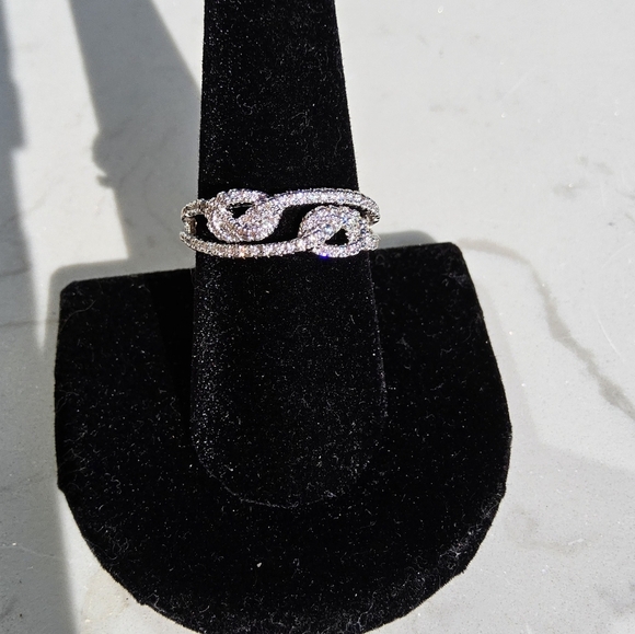 Silver Chain Accent Ring with Matte Band - Picture 6 of 8